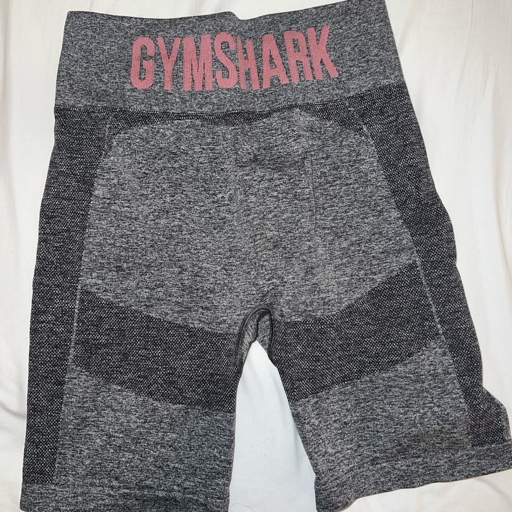 Gymshark biker shorts - Picture 1 of 1